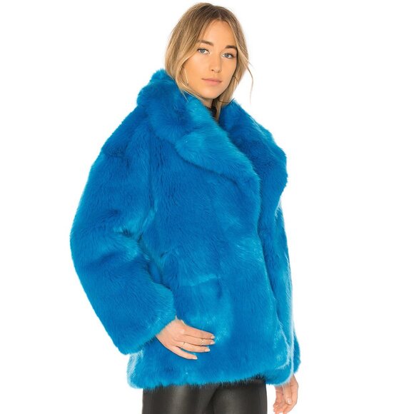 💥INSANELY BEAUTIFUL💥DVF Luxurious Collared Faux Fur Jacket in Cerulean Blue - Picture 4 of 16